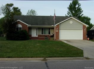 103 Degurse Ave, Marine City, MI 48039