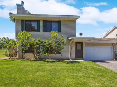 3895 Dolomite Dr, Eagan, MN, 55122