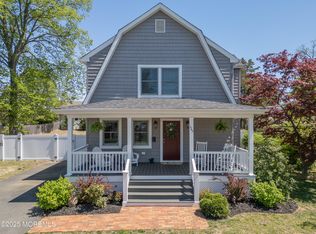 547 Greene Ave, Belford, NJ 07718