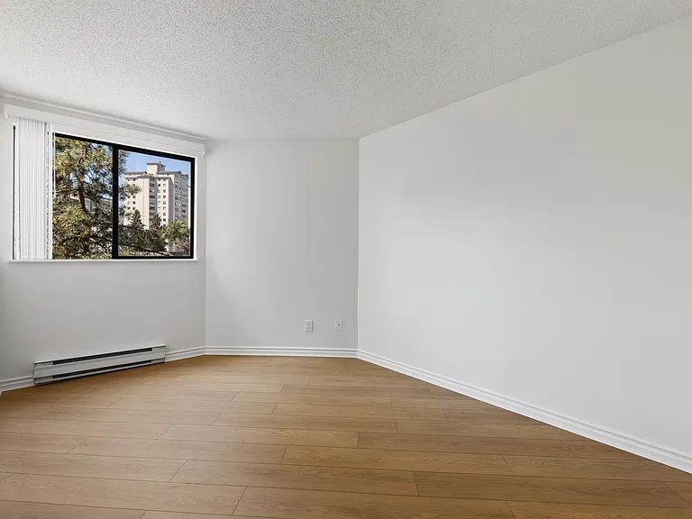 1045 Haro St — Photo 27