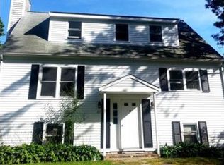 27 Circuit Rd, West Yarmouth, MA 02673