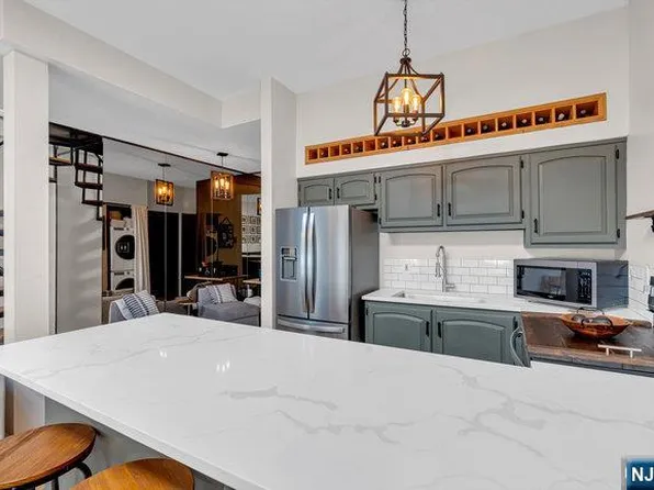 509 Willow Ave APT 4, Hoboken, NJ 07030