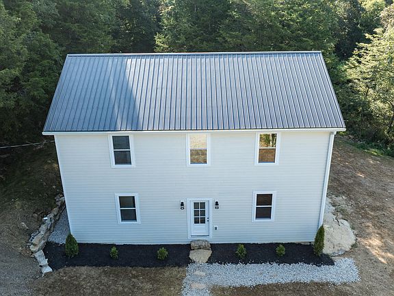 5th image of 560 Meece Rd