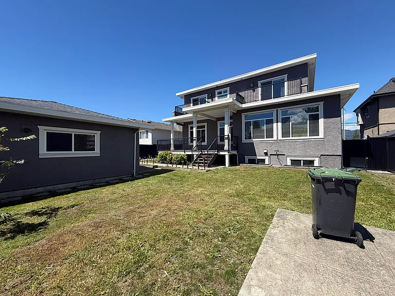 1682 Regan Ave — Photo 2