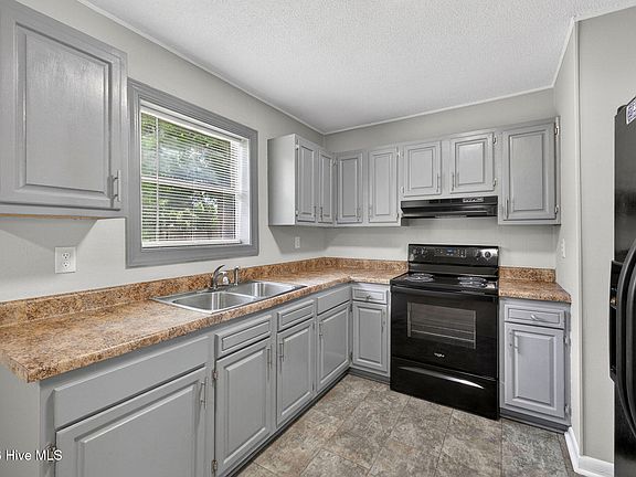 3rd image of 233 Brighton Road