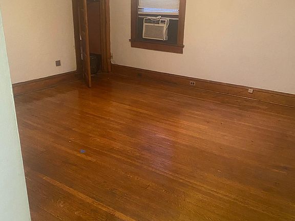 3rd image of 2023 Murray Ave #5