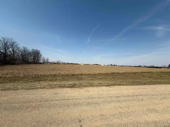 5314 N Timber Ridge Rd, Lena, IL 61048