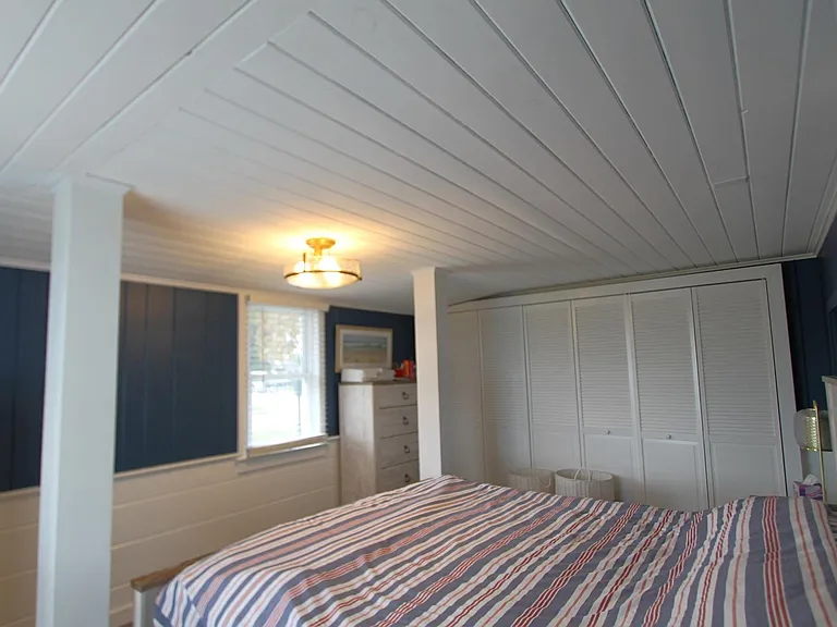Bedroom 1 with King