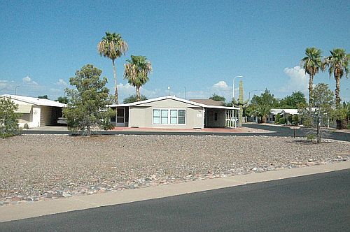 Furnished, Ground-Set Home with Arizona Room in Popular 55+ Park (Pets Welcome)