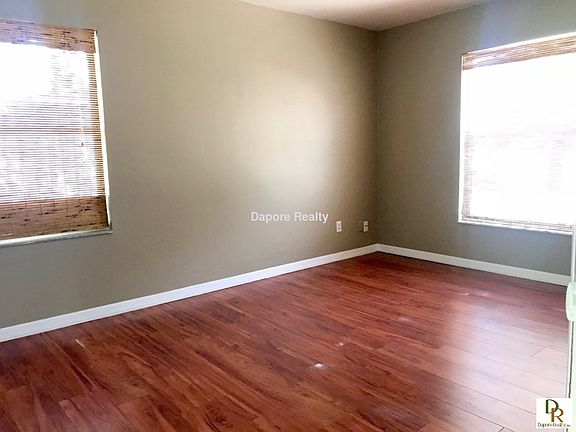 5th image of 105 Wax Myrtle Dr