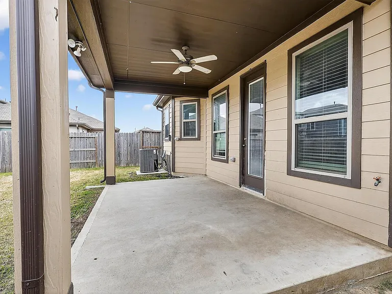 3322 Nila Creek Dr — Photo 31