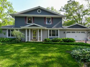 S29W29484 Ancestral Dr, Waukesha, WI 53188