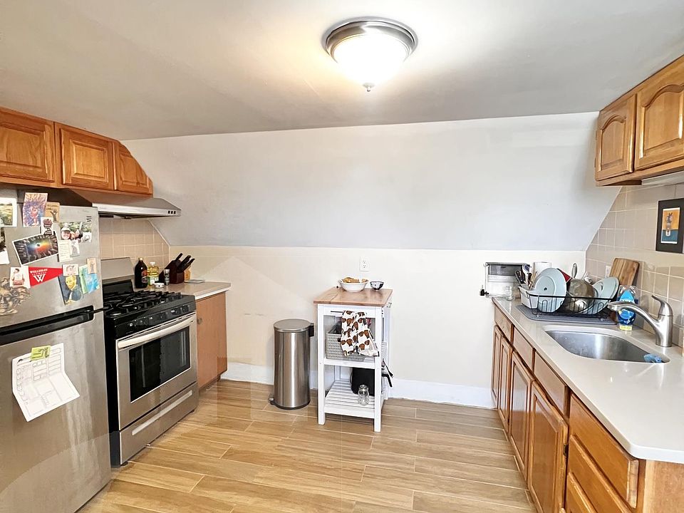 1st image of 48 Beacon St APT 3