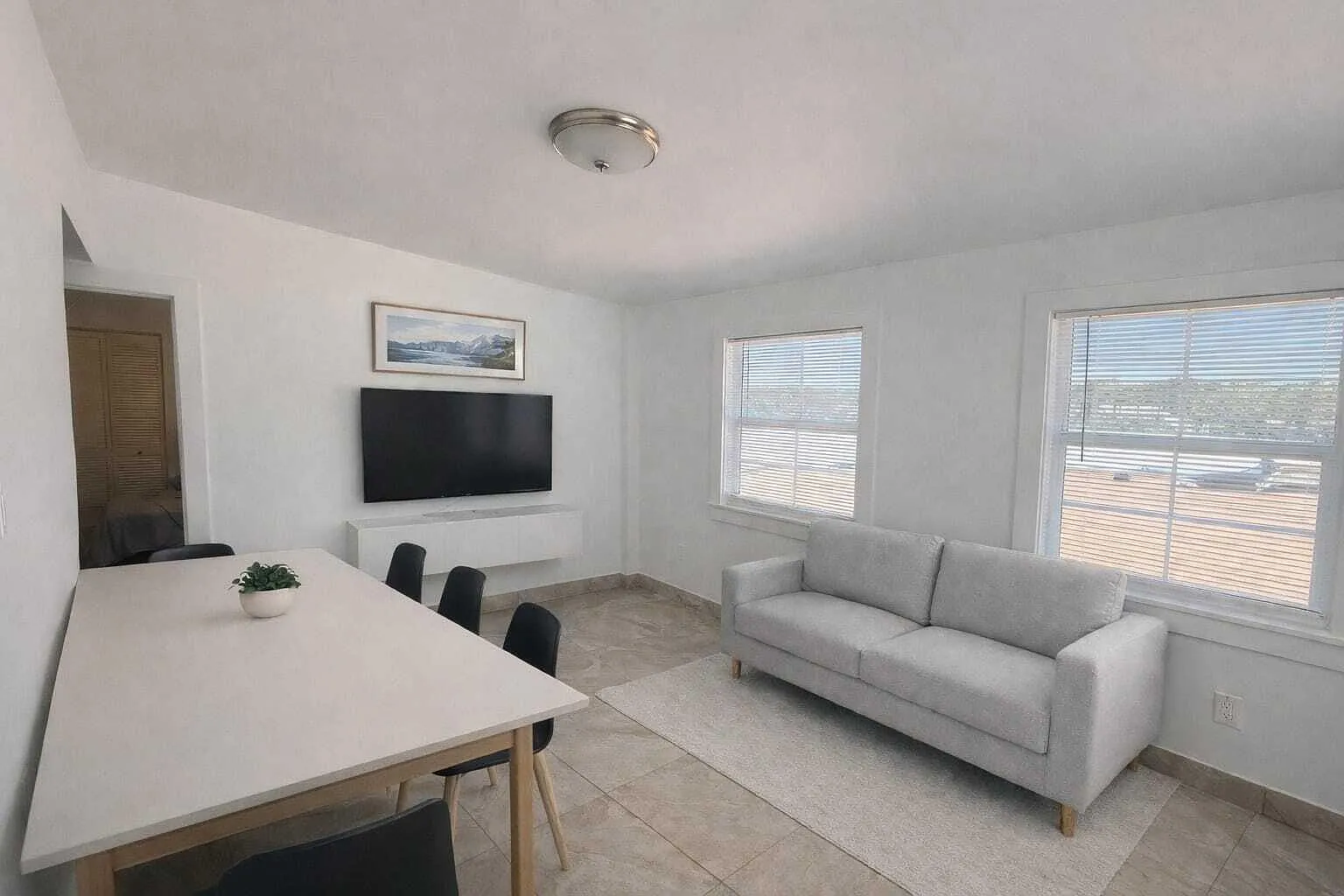 2 bed, 1.0 bath, $3,500 — Photo 1