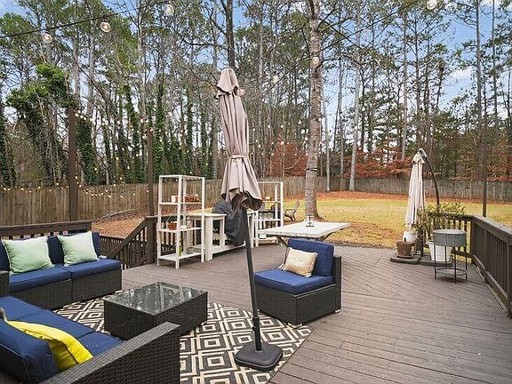 Outdoor lounge furniture