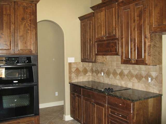 2nd image of 108 Oakwood Dr
