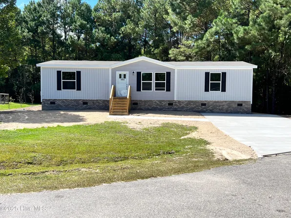 2005 Sarah Field Court SW, Supply, NC 28462