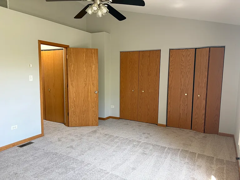 2704 Canyon Dr — Photo 10