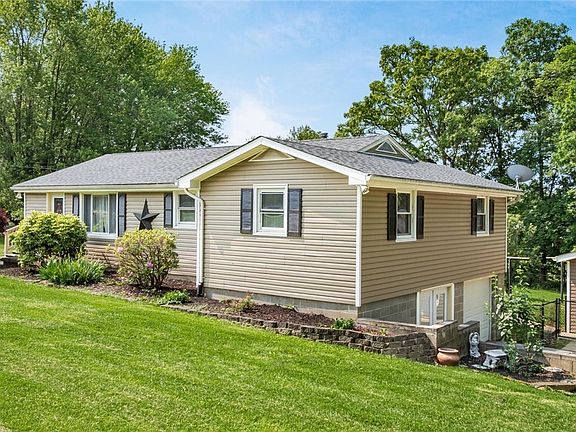 2nd image of 3125 Jenkins Dr