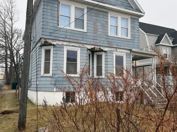 218 York St, Glace Bay, NS B1A 2L8