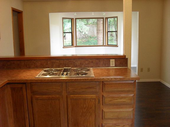 5th image of 4813 158th Ave SE
