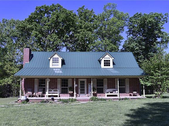 2nd image of 348 Gravy Rd