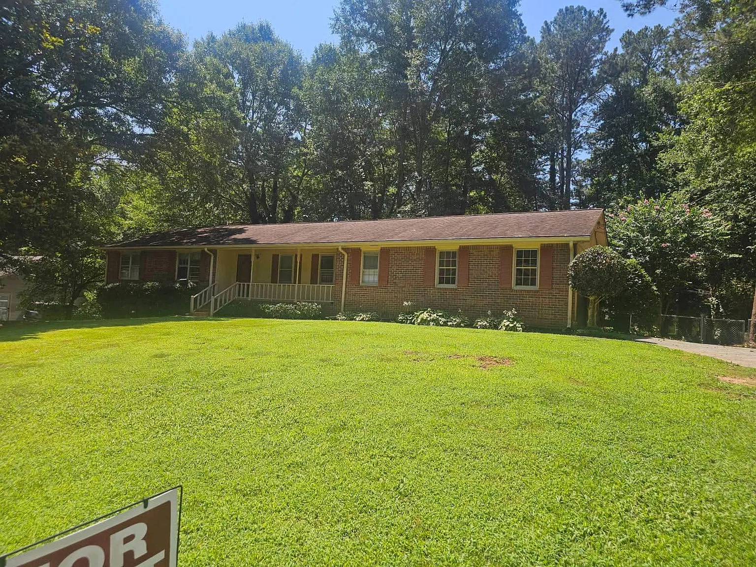 3 bed, 1684 sqft, $2,400 — Photo 1