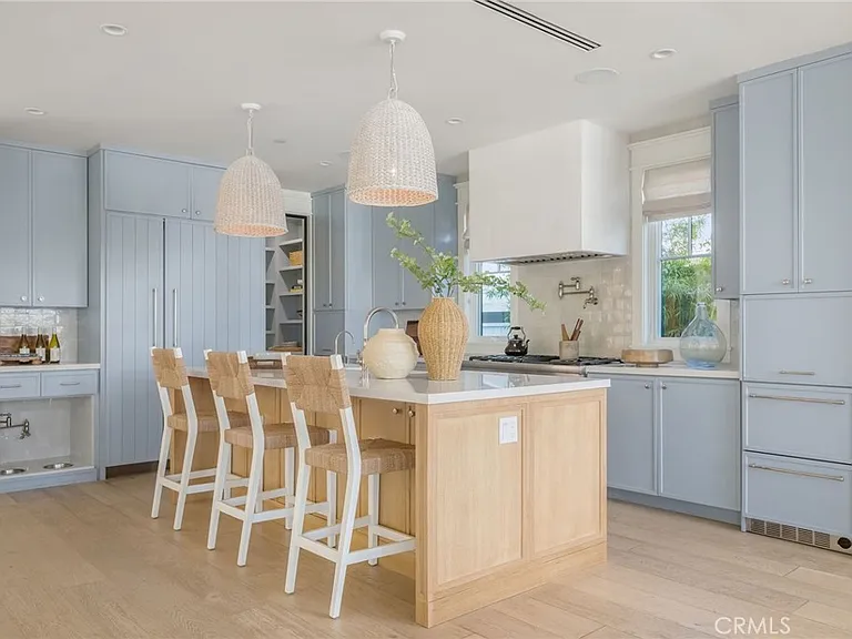 153 Granada Ave — Photo 13