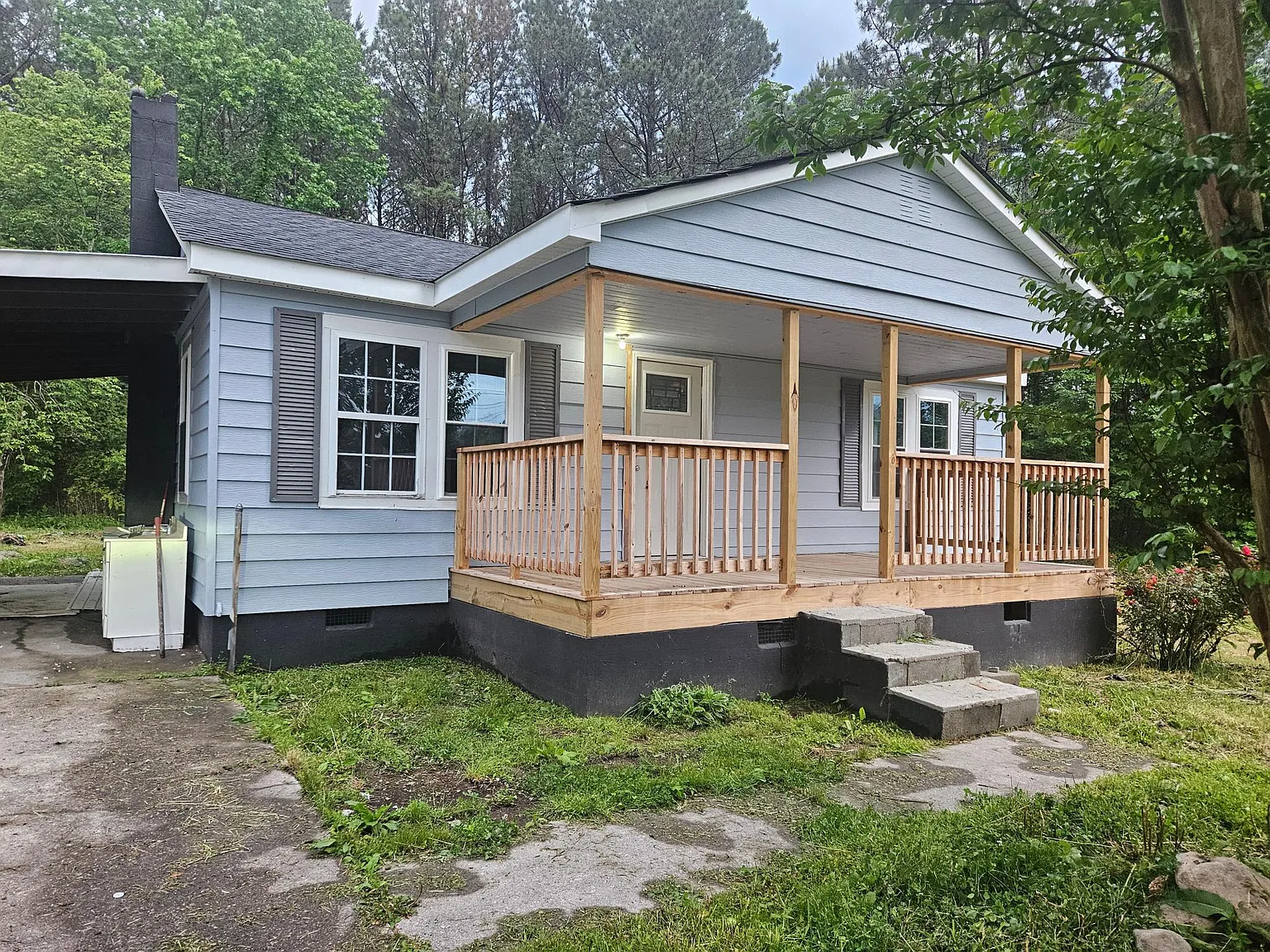 213 Labelle Way — Photo 2