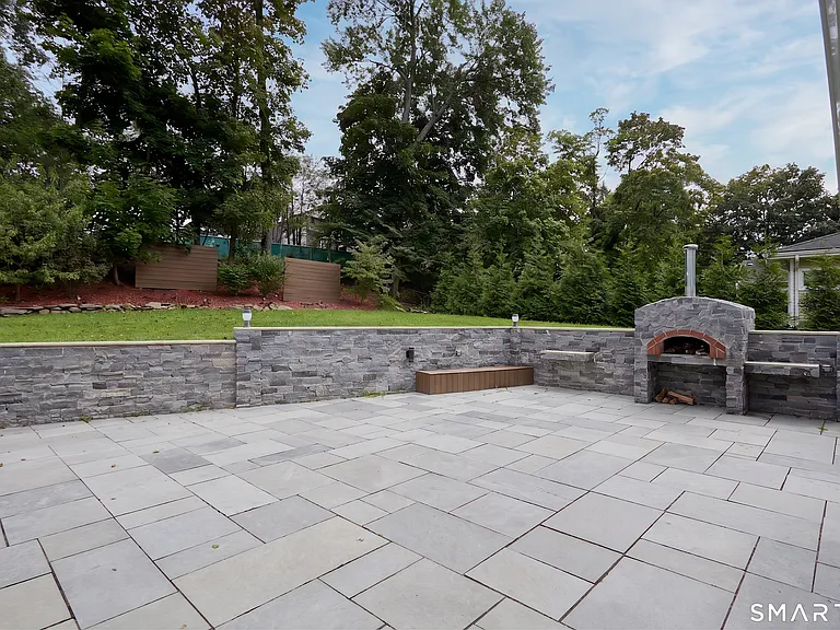 1374 Huntington Tpke — Photo 33
