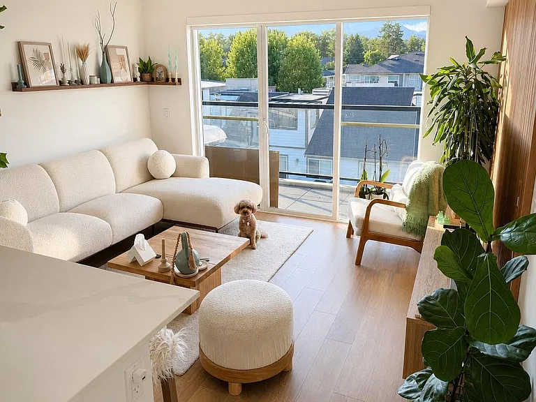 2331 Kelly Ave #5XX — Photo 1