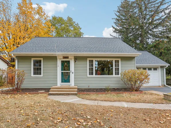 508 N Fremont St, River Falls, WI 54022