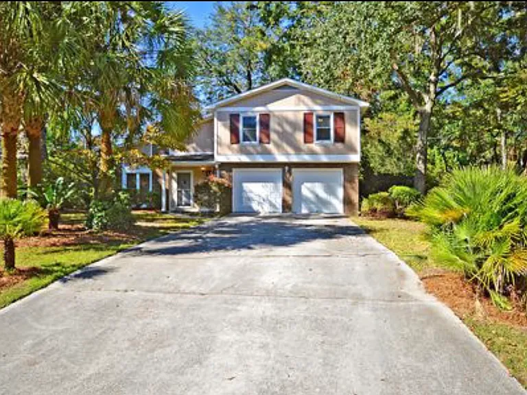 45 Paddlecreek Ave — Photo 1