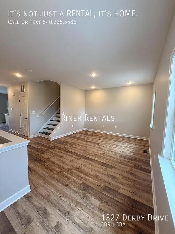 3 bed, 2.5 bath, 1736 sqft, $2,150 — Photo 3
