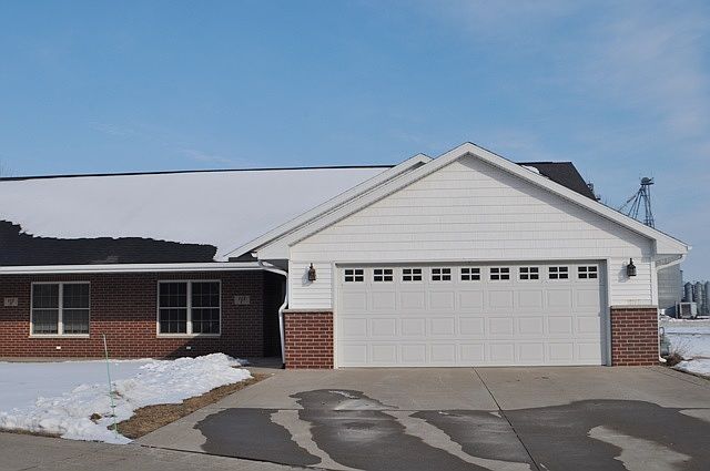 1st image of 112 Bailey Dr #C