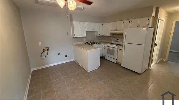 917 NW 40th Ave — Photo 1