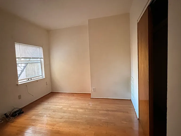 254 S 10th St #2F — Photo 7