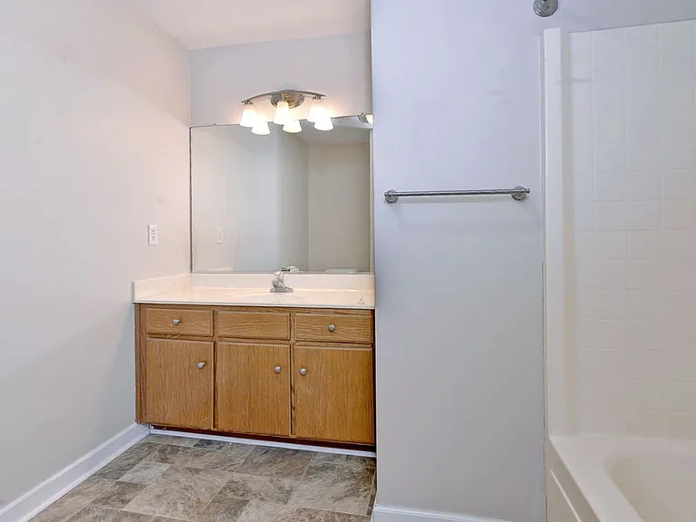 44 Dryden Dr — Photo 34