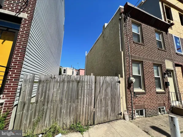 2652 Agate St, Philadelphia, PA 19125
