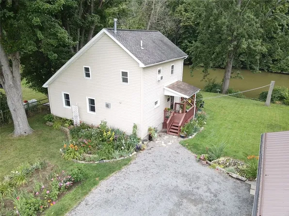 11799 Bentley Rd, Clyde, NY 14433