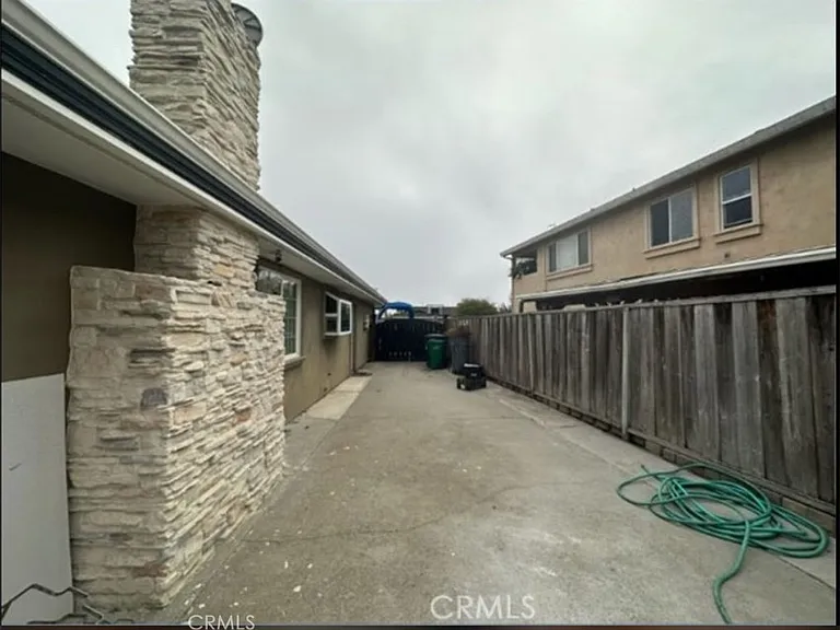 48 Jeanette Way — Photo 14