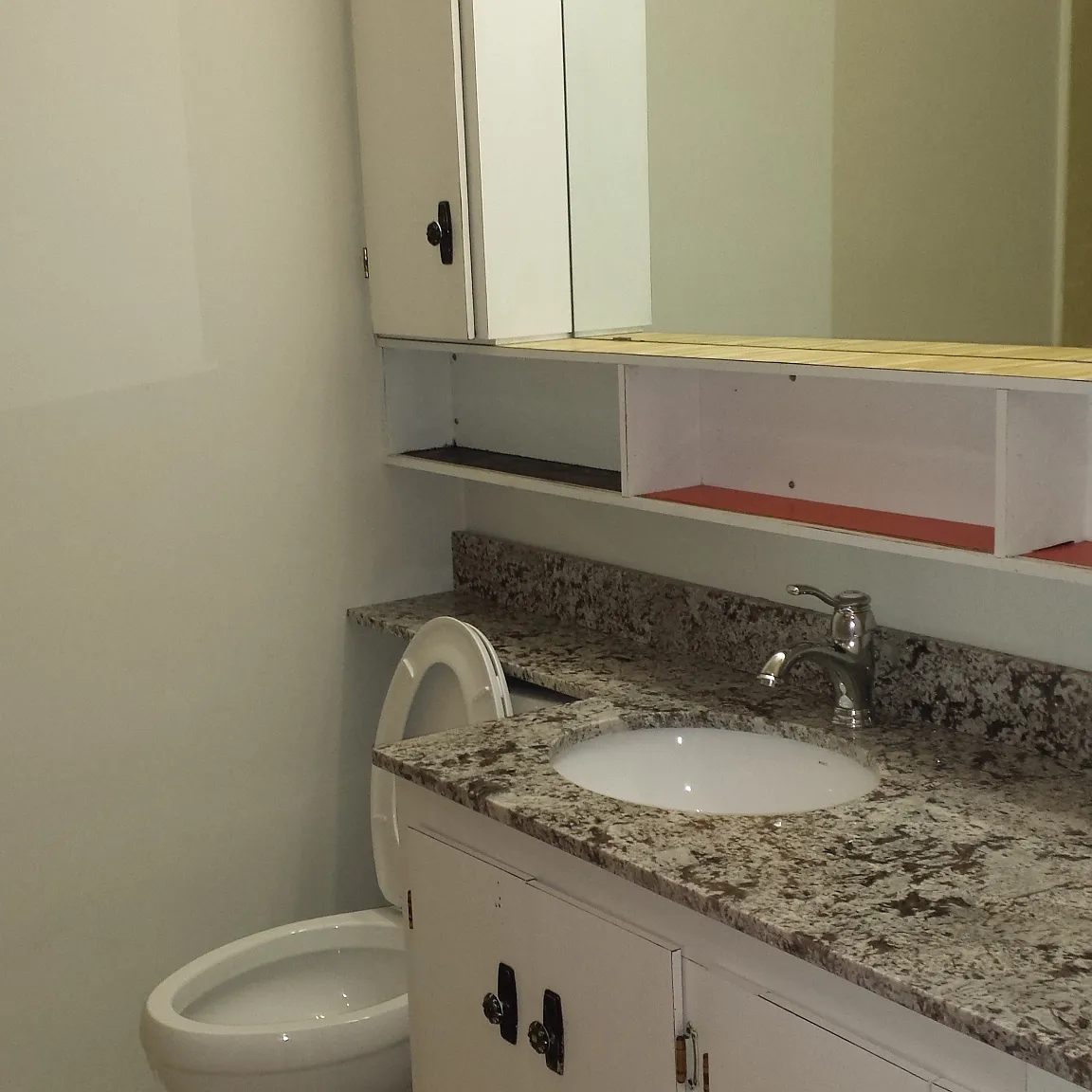 2 bed, 750 sqft, $2,250 — Photo 4