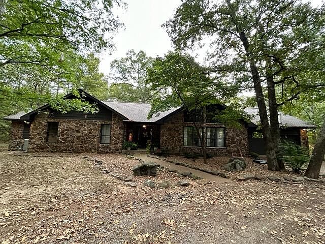 1st image of 115 Liberty Ln