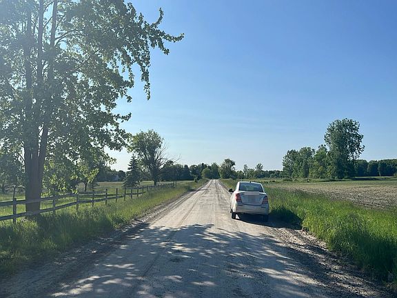 4th image of 9025 Hoffman Rd