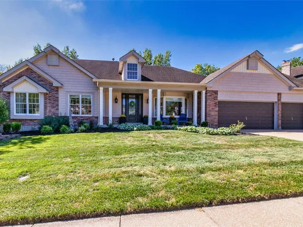 17008 Kimwood Ct, Chesterfield, MO 63005