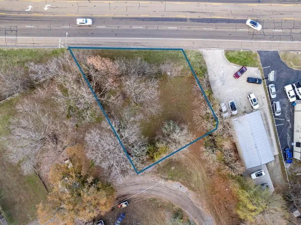 E Ferguson Rd, Mount Pleasant, TX 75455