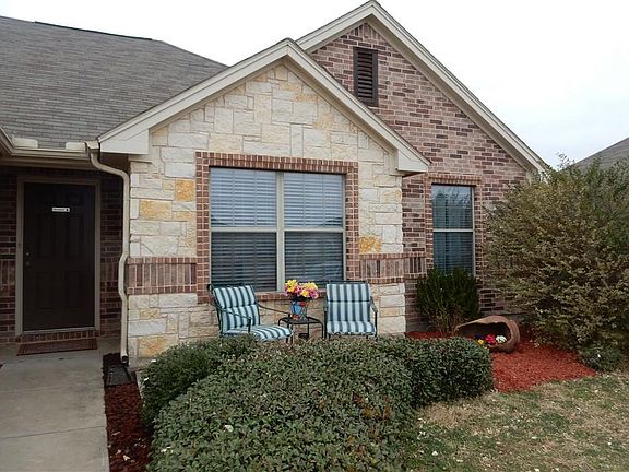 2nd image of 324 Glenview Dr
