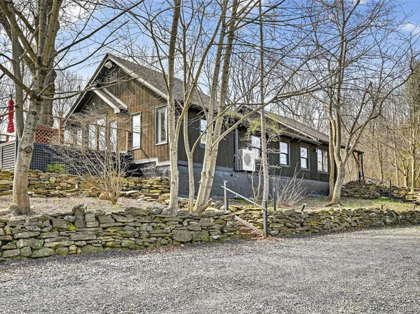 96 Lower Wisner Road, Warwick, NY 10990