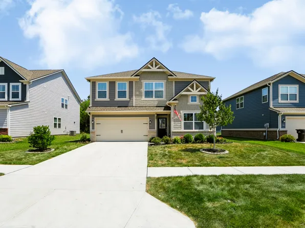 1096 Sunderland Dr, Greenwood, IN 46143