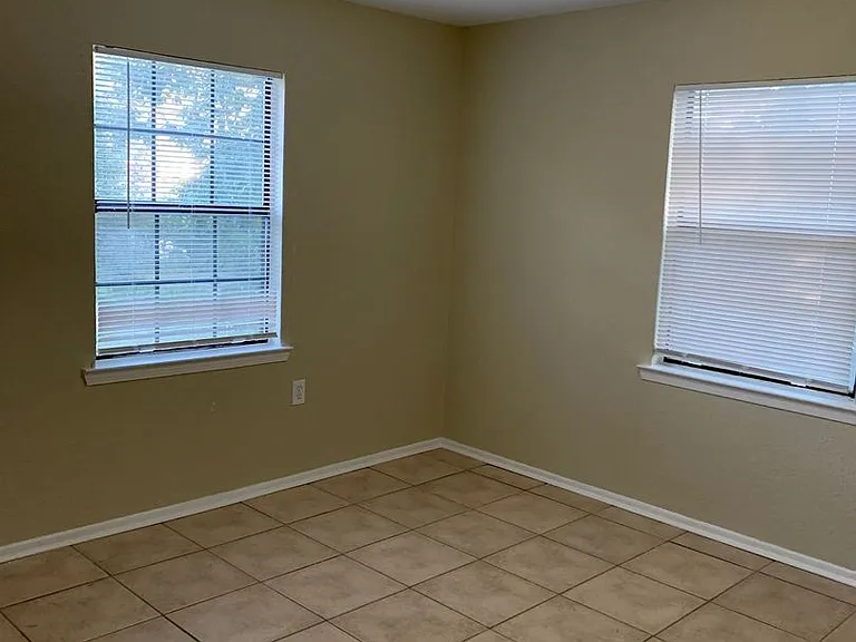 6139 Syrcle Ave — Photo 9